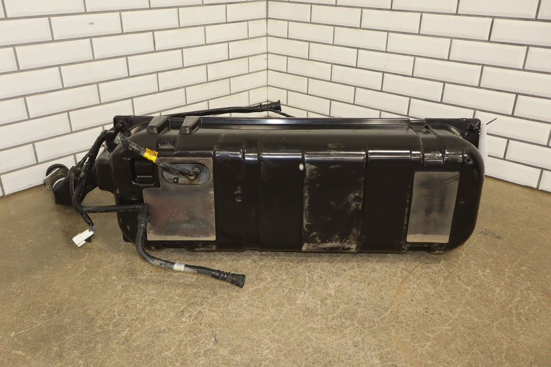 2004 - 2006 Pontiac GTO Fuel Tank 92157560 OEM