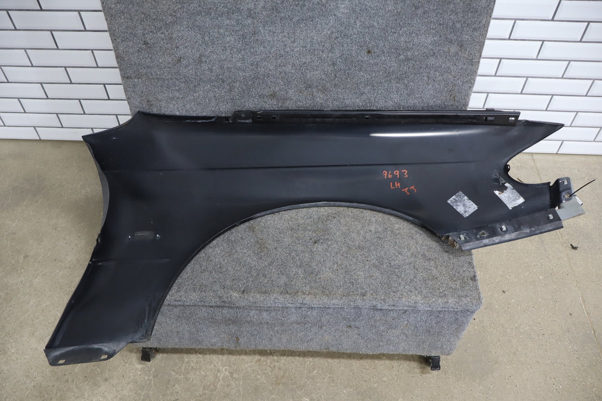 2004-2006 Pontiac GTO Left Fender Phantom Black 41