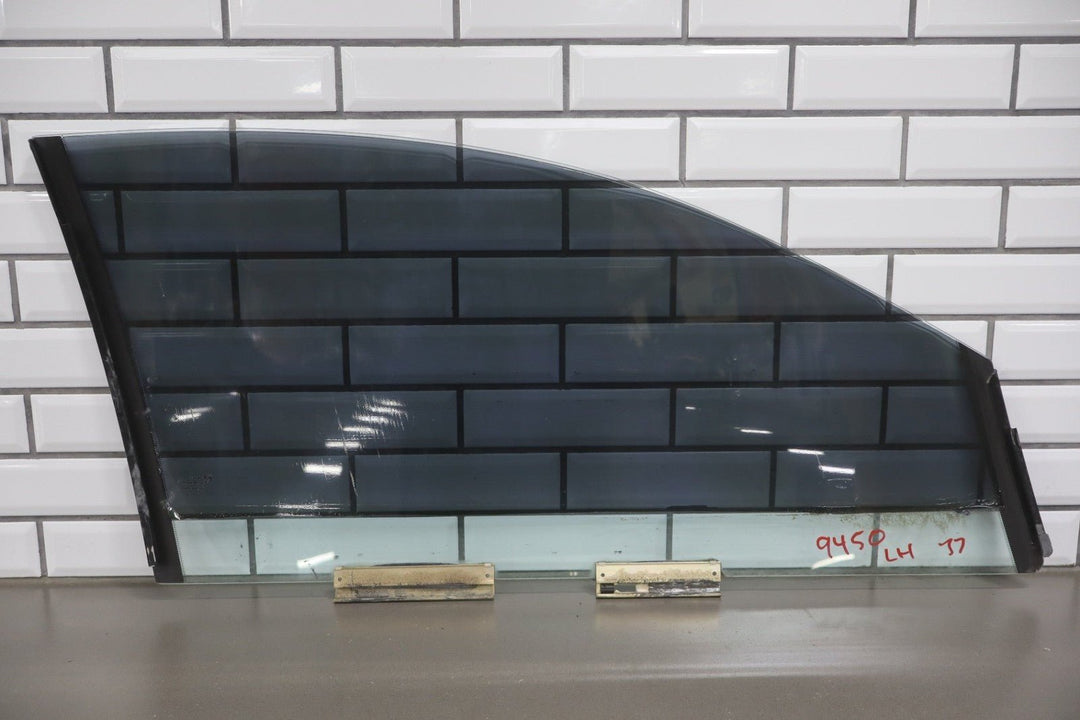 2004 - 2006 Pontiac GTO Left Front Door Window 92177510 OEM