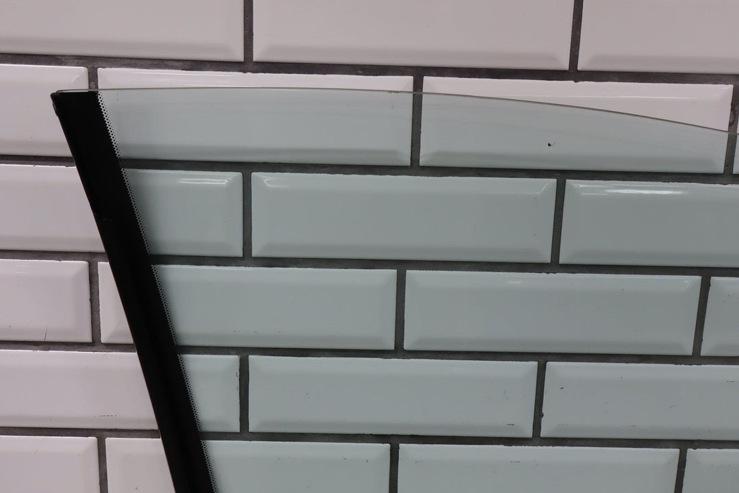 2004 - 2006 Pontiac GTO Left Front Door Window 92177510 OEM