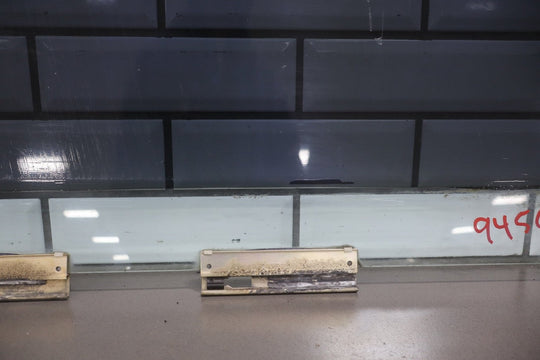 2004 - 2006 Pontiac GTO Left Front Door Window 92177510 OEM