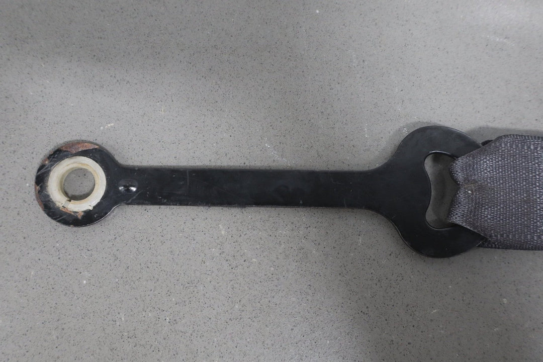 2004 - 2006 Pontiac GTO Left Front Seat Belt Black 812 88987835