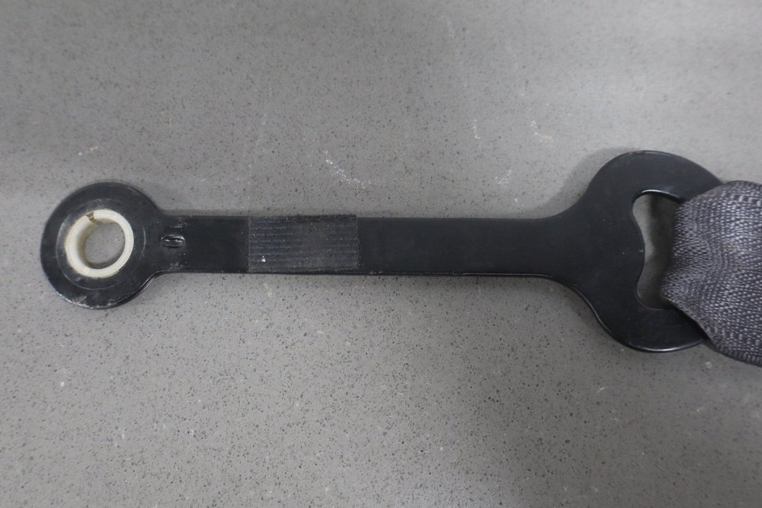 2004 - 2006 Pontiac GTO Left Front Seat Belt Black 812 88987835