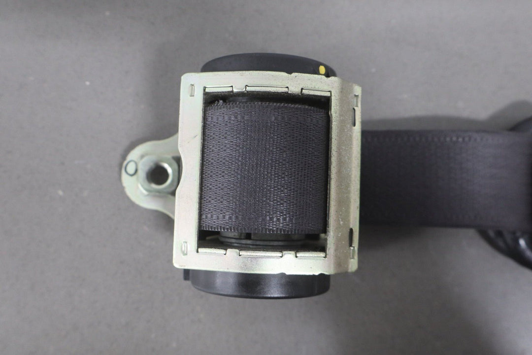 2004 - 2006 Pontiac GTO Left Front Seat Belt Black 812 88987835