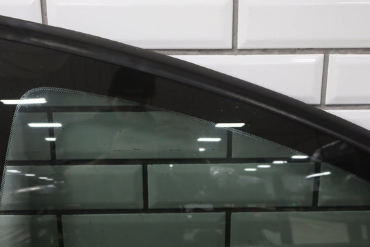 2004 - 2006 Pontiac GTO Left Quarter Window 92202901