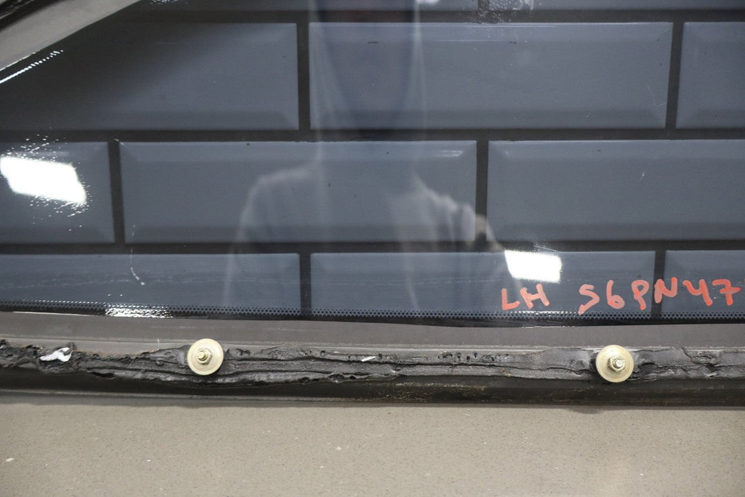 2004 - 2006 Pontiac GTO Left Quarter Window 92202901