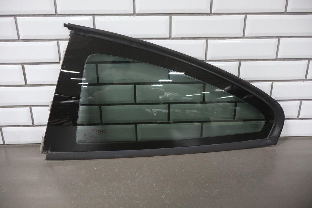 2004 - 2006 Pontiac GTO Left Quarter Window 92202901