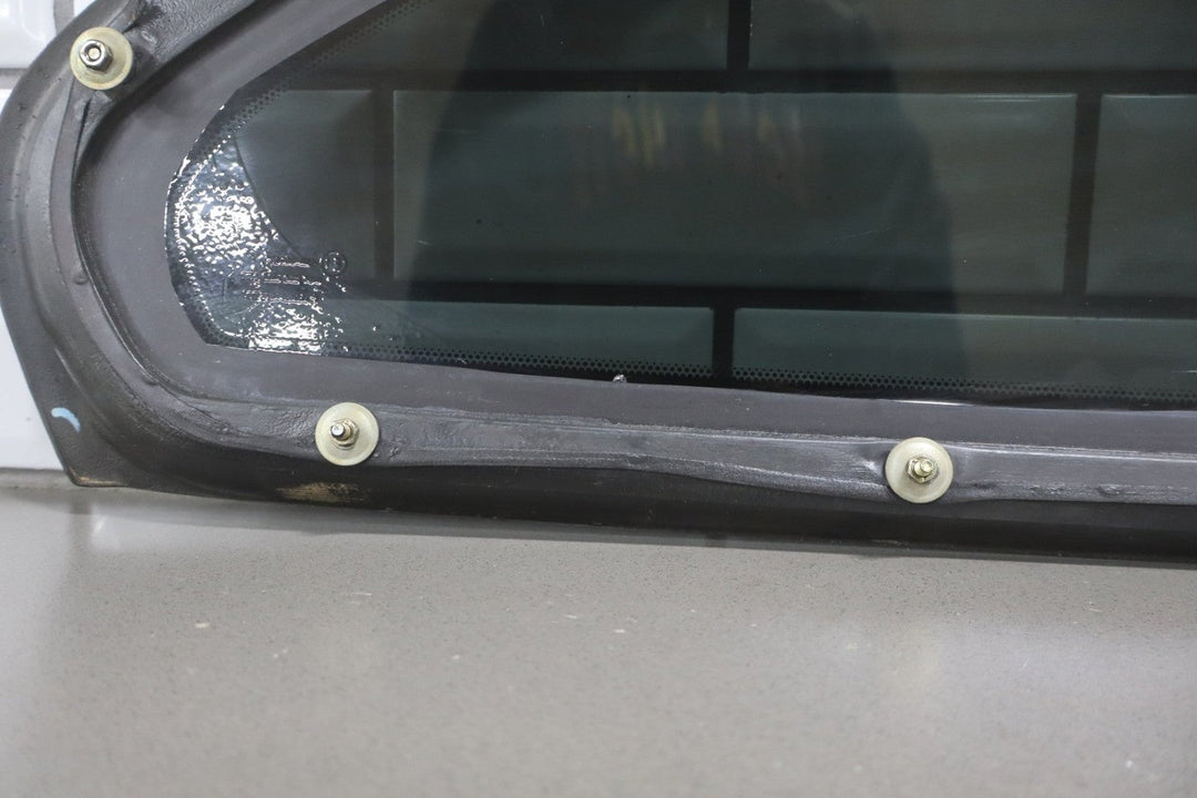 2004 - 2006 Pontiac GTO Left Quarter Window 92202901