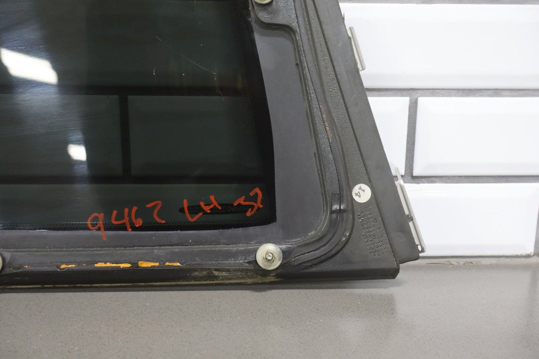 2004 - 2006 Pontiac GTO Left Quarter Window 92202901