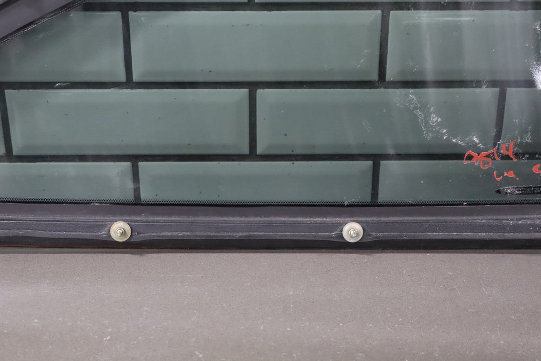 2004 - 2006 Pontiac GTO Left Quarter Window 92202901