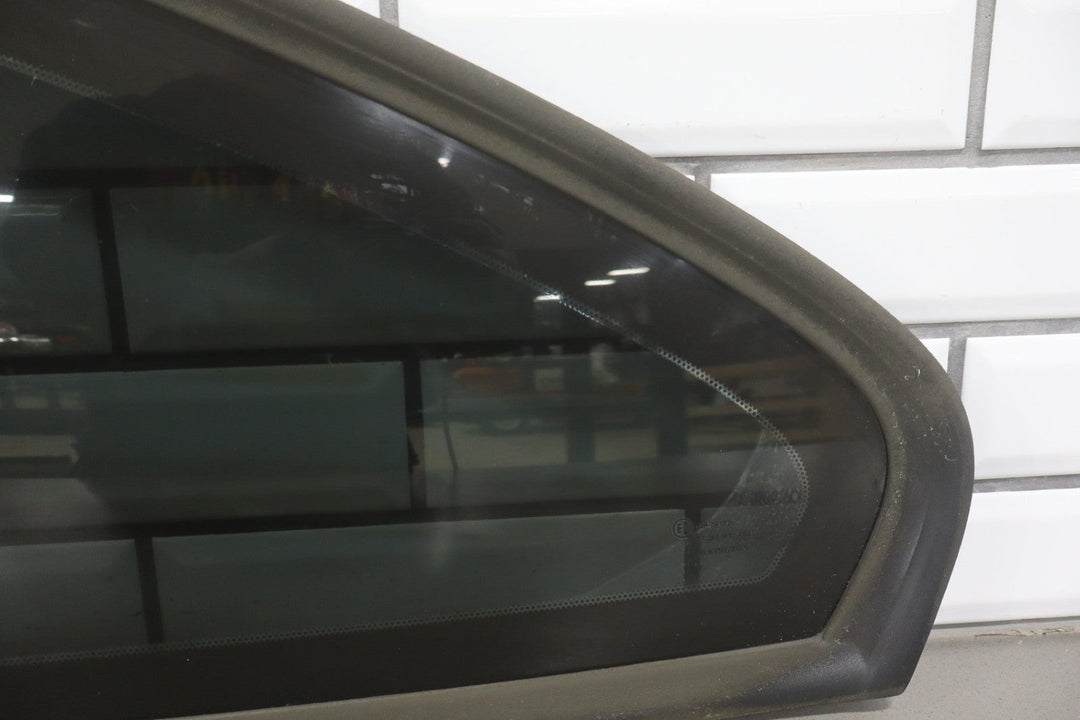 2004 - 2006 Pontiac GTO Left Quarter Window 92202901