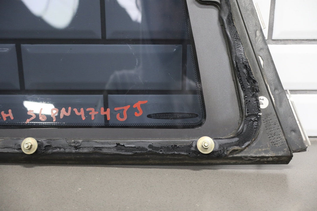 2004 - 2006 Pontiac GTO Left Quarter Window 92202901