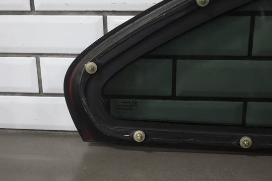 2004 - 2006 Pontiac GTO Left Quarter Window 92202901