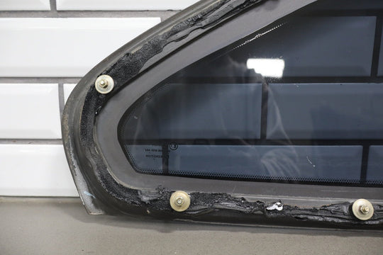 2004 - 2006 Pontiac GTO Left Quarter Window 92202901