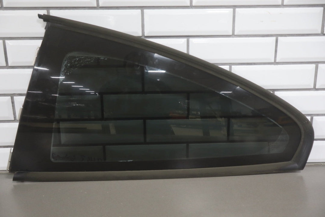 2004 - 2006 Pontiac GTO Left Quarter Window 92202901