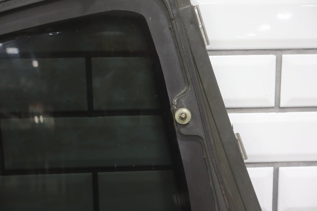 2004 - 2006 Pontiac GTO Left Quarter Window 92202901