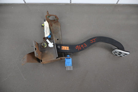 2004-2006 Pontiac GTO Manual Transmission Throttle Brake Clutch Pedal OEM