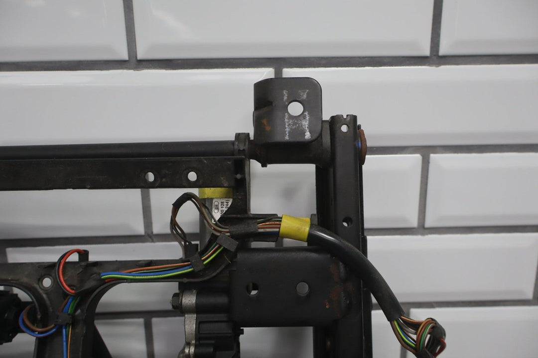 2004 - 2006 Pontiac GTO Passenger Power Seat Track OEM
