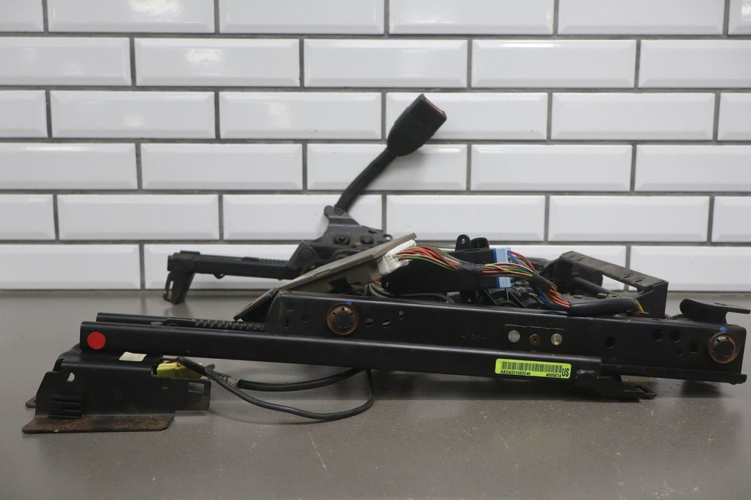 2004 - 2006 Pontiac GTO Passenger Power Seat Track OEM