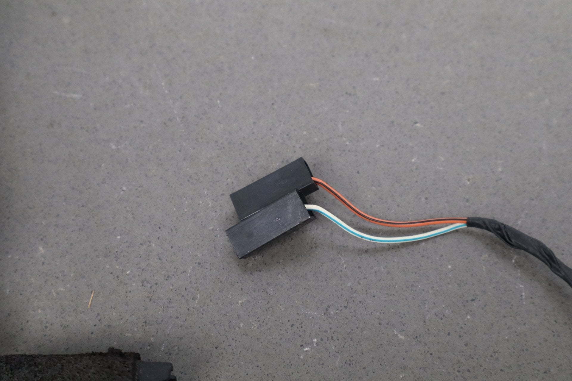 2004-2006 Pontiac GTO Passenger Right Door Wiring Harness OEM