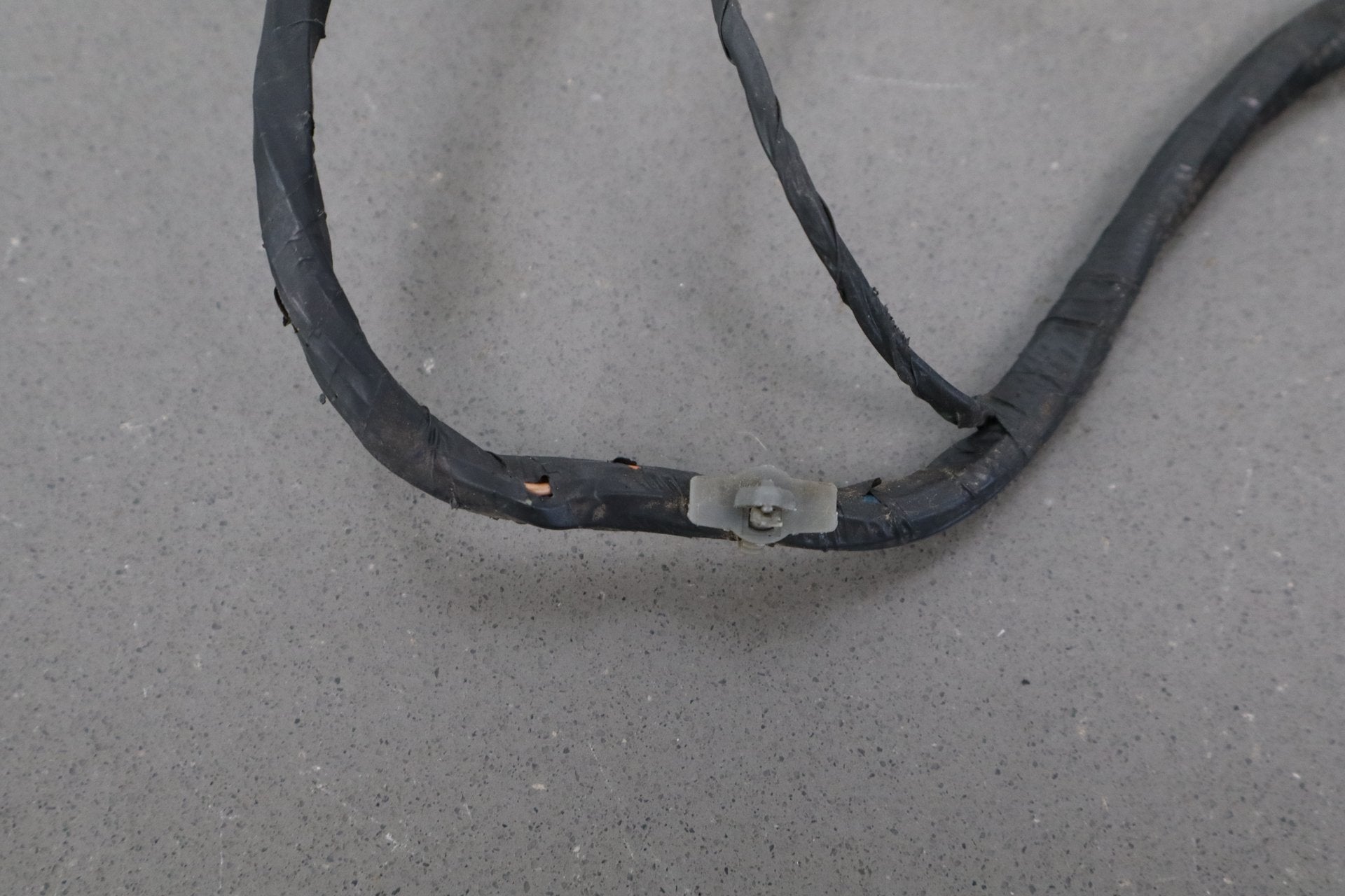2004-2006 Pontiac GTO Passenger Right Door Wiring Harness OEM