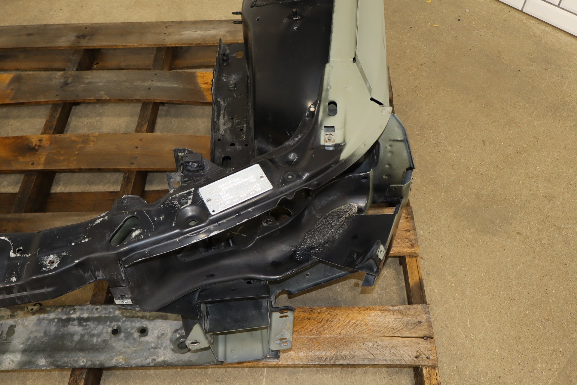2004-2006 Pontiac GTO Radiator Support OEM | Cut Behind Strut Tower
