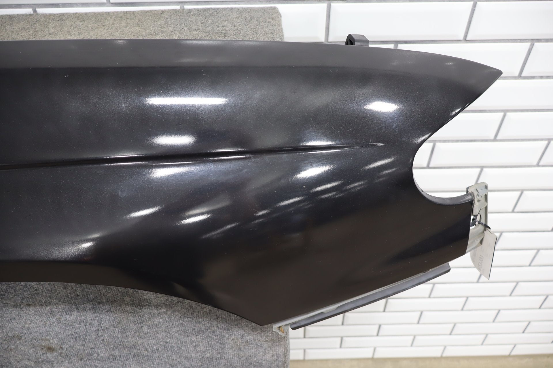 2004-2006 Pontiac GTO Right Fender Phantom Black 41