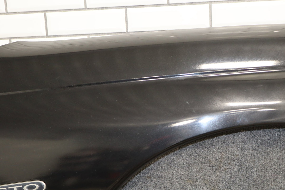 2004-2006 Pontiac GTO Right Fender Phantom Black 41