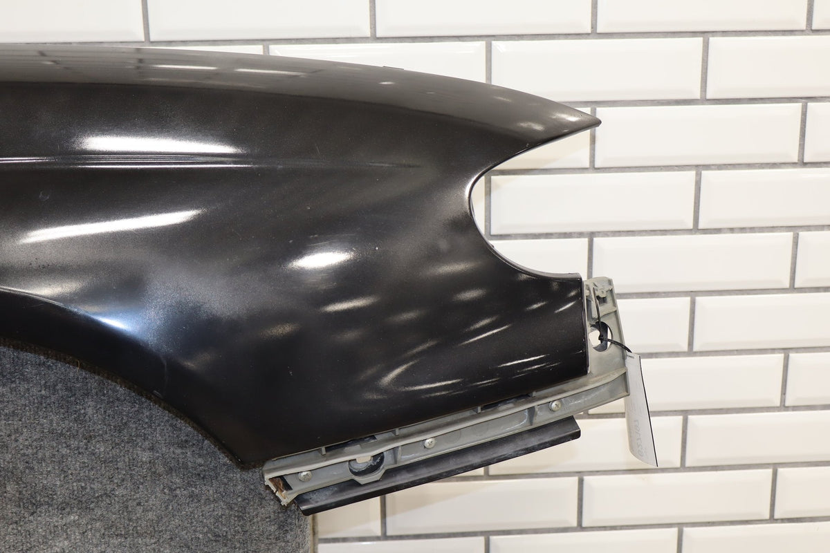 2004-2006 Pontiac GTO Right Fender Phantom Black 41