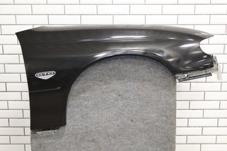 2004-2006 Pontiac GTO Right Fender Phantom Black 41