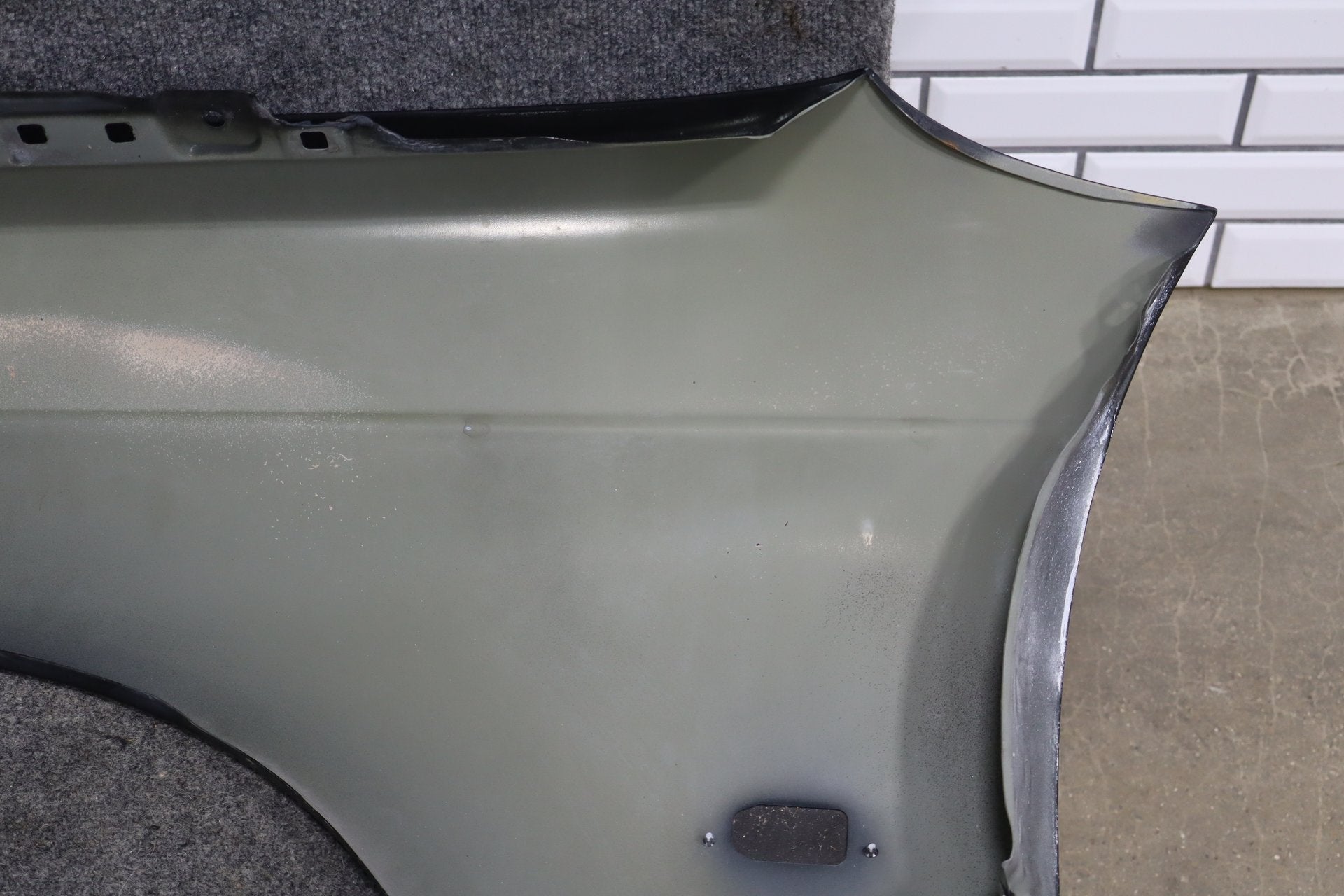 2004-2006 Pontiac GTO Right Fender Phantom Black 41