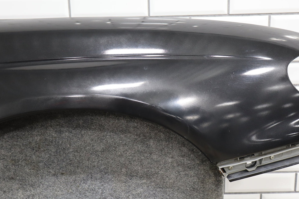 2004-2006 Pontiac GTO Right Fender Phantom Black 41