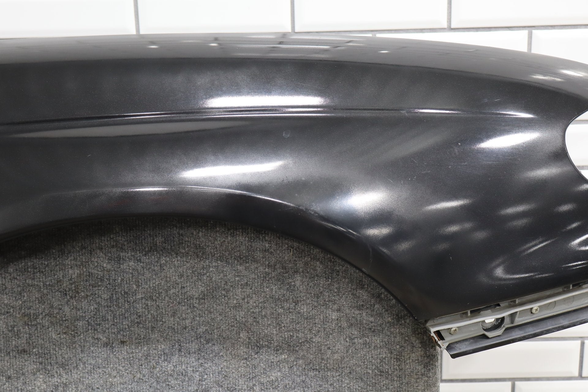 2004-2006 Pontiac GTO Right Fender Phantom Black 41