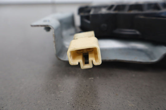 2004 - 2006 Pontiac GTO Right Front Door Regulator 92178259 OEM