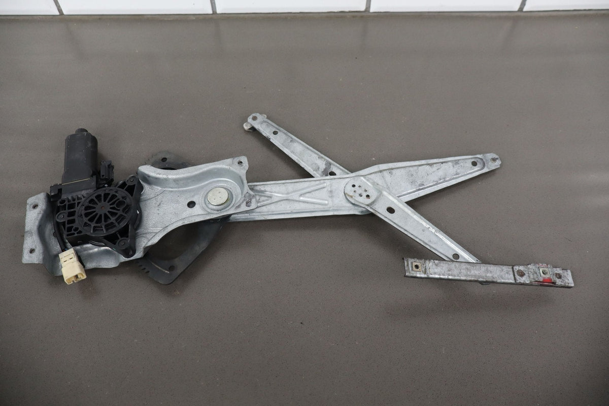2004-2006 Pontiac GTO Right Front Door Regulator 92178259 OEM