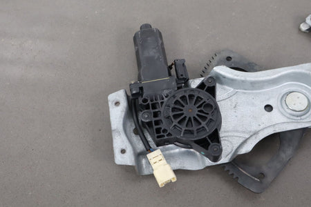 2004-2006 Pontiac GTO Right Front Door Regulator 92178259 OEM