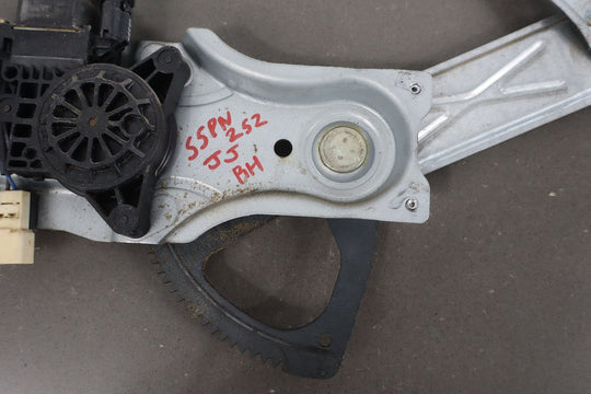 2004 - 2006 Pontiac GTO Right Front Door Regulator 92178259 OEM