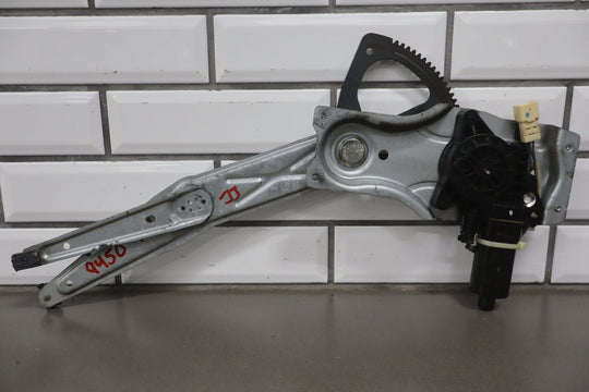 2004 - 2006 Pontiac GTO Right Front Door Regulator 92178259 OEM