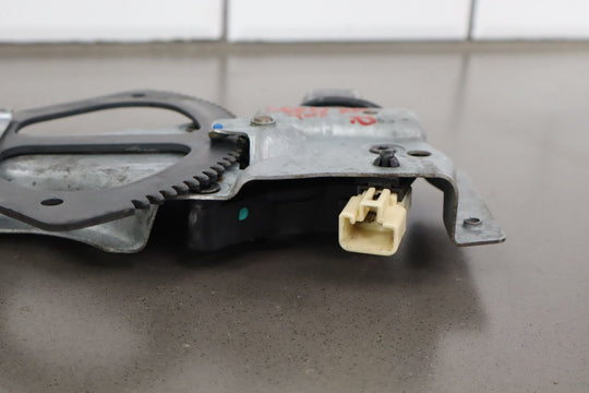 2004 - 2006 Pontiac GTO Right Front Door Regulator 92178259 OEM