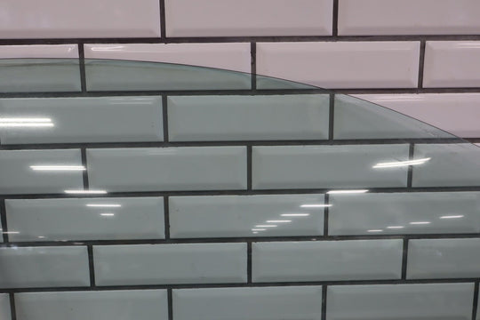 2004 - 2006 Pontiac GTO Right Front Door Window 92092783