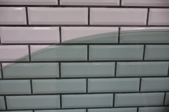 2004 - 2006 Pontiac GTO Right Front Door Window 92092783