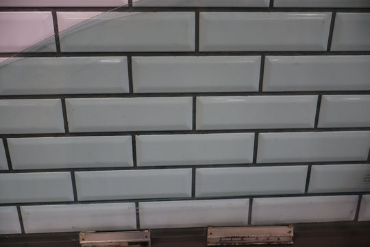 2004 - 2006 Pontiac GTO Right Front Door Window 92092783