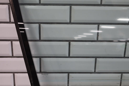 2004 - 2006 Pontiac GTO Right Front Door Window 92092783