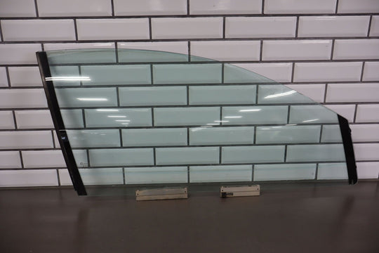 2004 - 2006 Pontiac GTO Right Front Door Window 92092783