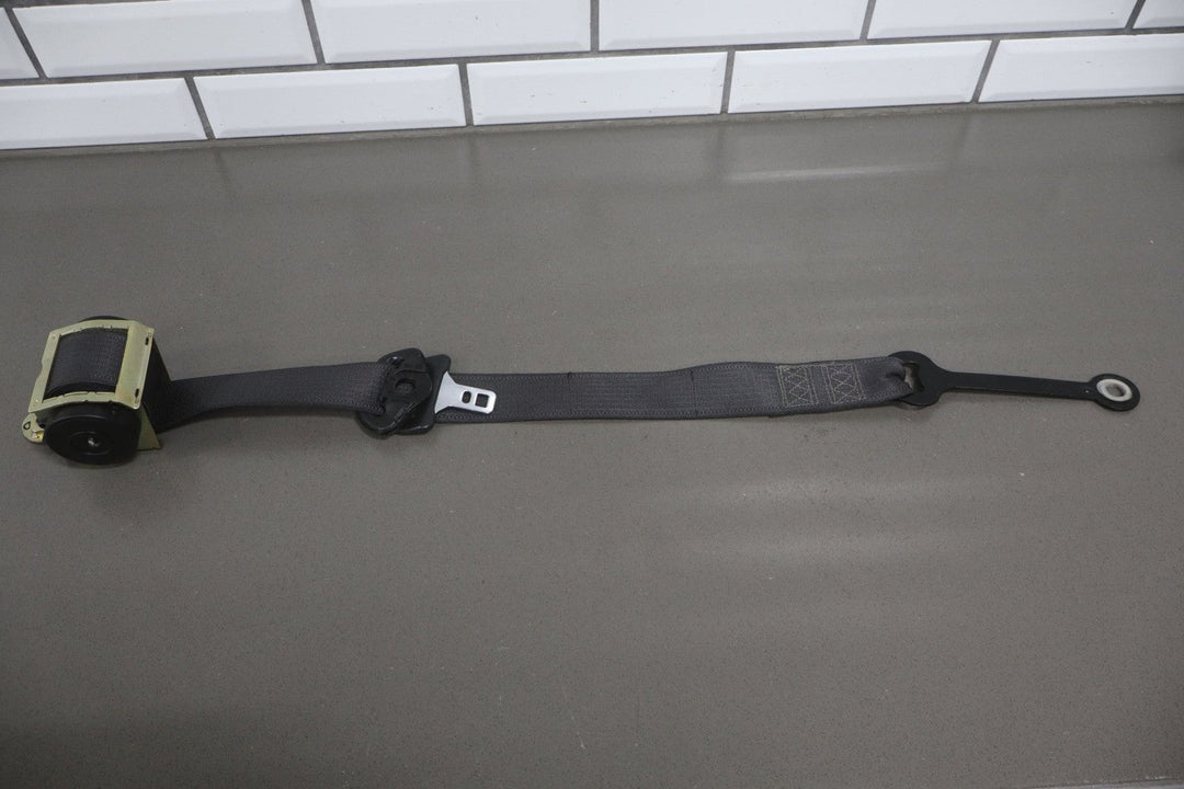2004 - 2006 Pontiac GTO Right Front Seat Belt Black 812 88987836