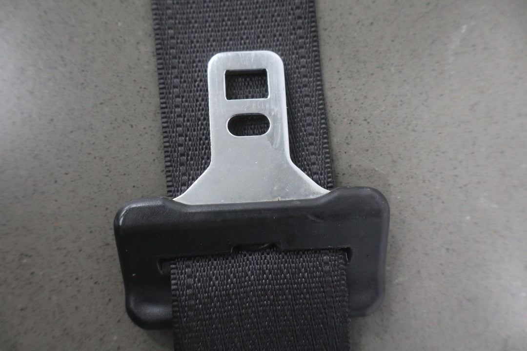2004 - 2006 Pontiac GTO Right Front Seat Belt Black 812 88987836