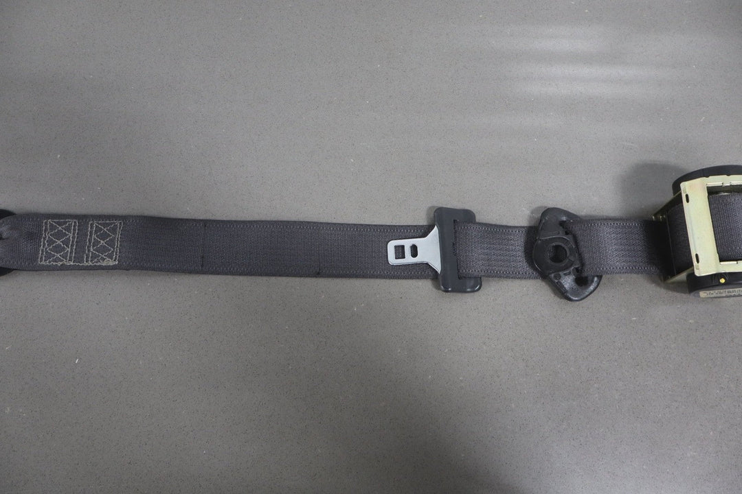2004 - 2006 Pontiac GTO Right Front Seat Belt Black 812 88987836