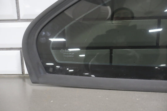 2004 - 2006 Pontiac GTO Right Quarter Window 92209200