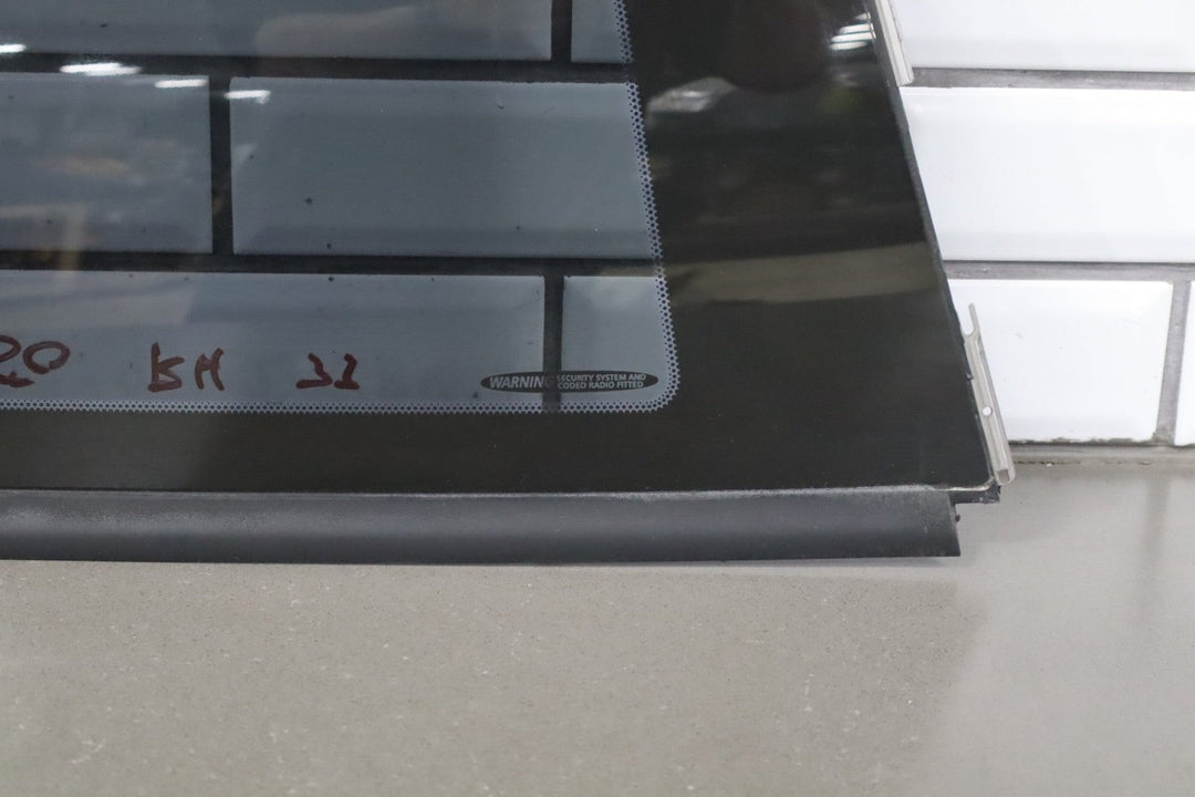 2004 - 2006 Pontiac GTO Right Quarter Window 92209200 OEM