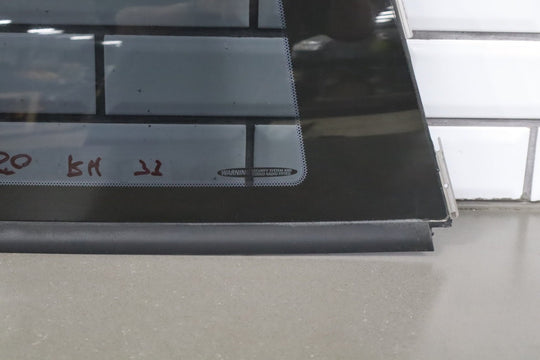 2004 - 2006 Pontiac GTO Right Quarter Window 92209200 OEM